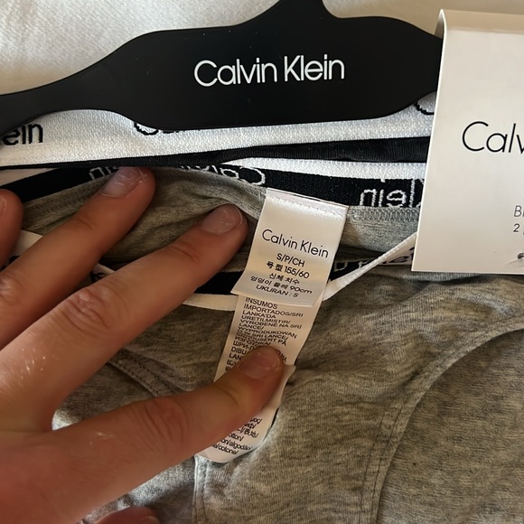 Calvin Klein 2 pack bikini underwear - Picture 2 of 2